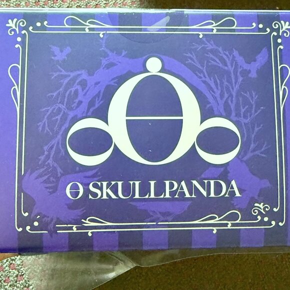 [NEW] POP MART SKULLPANDA × WEDNESDAY PLUSH (NEVERMORE ACADEMY UNIFORM VERSION) - Picture 5 of 7